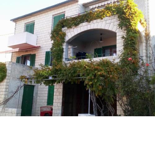 Apartment Miljana