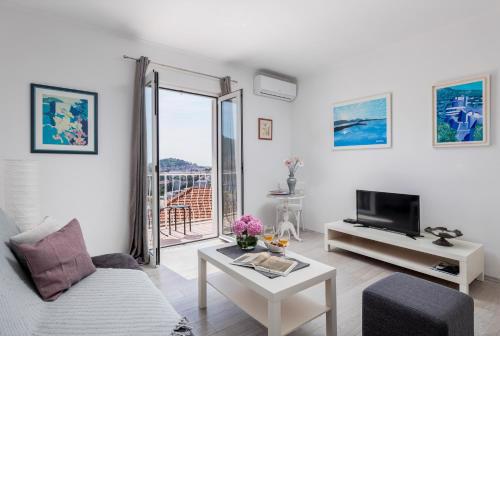 Apartment Mirna