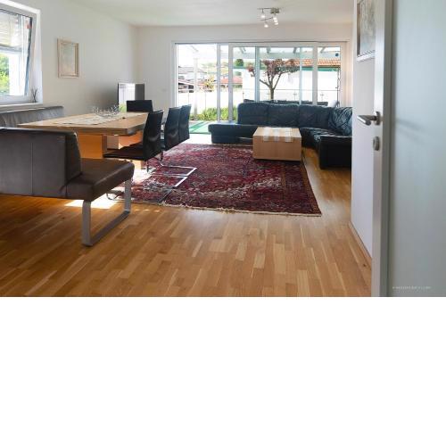 Apartment mit Garten