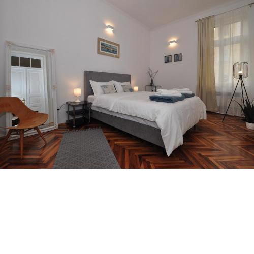 Apartment Moel Split