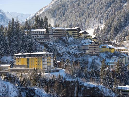 Apartment near Stubnerkogelbahn 1 lift
