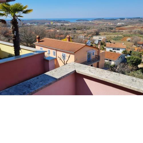 Apartment Nikola for 4 Persons in Mugeba country side with sea view