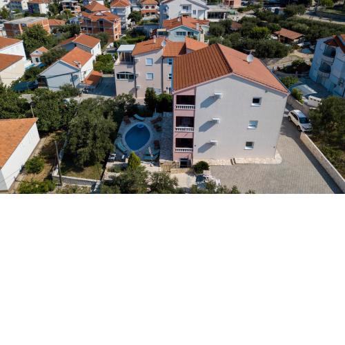 Apartment Okrug Gornji 16901a
