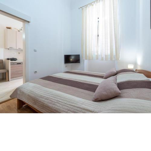 Apartment Old Writer - Two Bedroom Apartment with City View