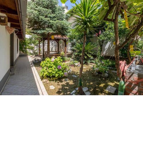 Apartment Paradise Garden