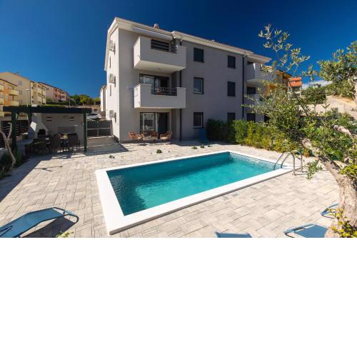 Apartment PATRICK with private pool