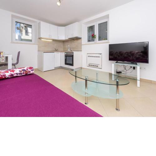 Apartment Pavlina - One Bedroom Apartment with Terrace