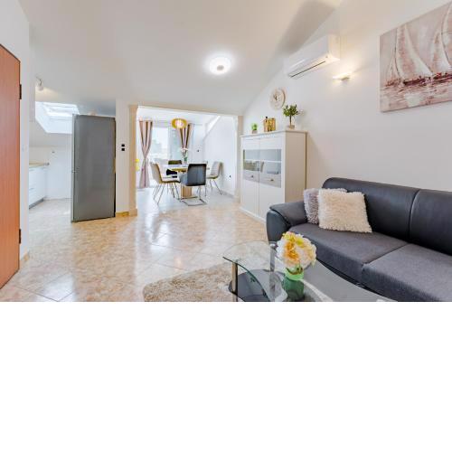 Apartment Penzo by Litto