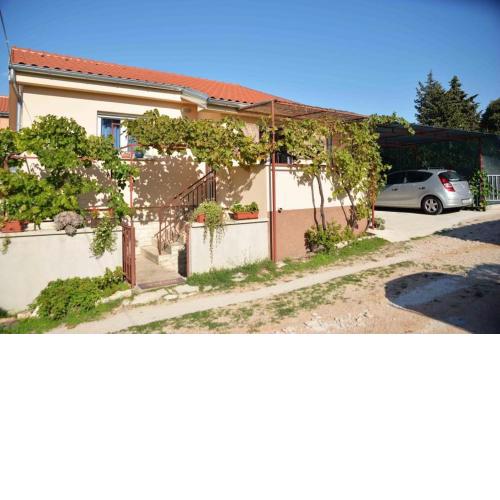 Apartment Pia