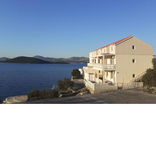 Apartment Pjestata 14440b