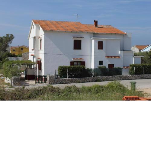 Apartment Povljana 6468a