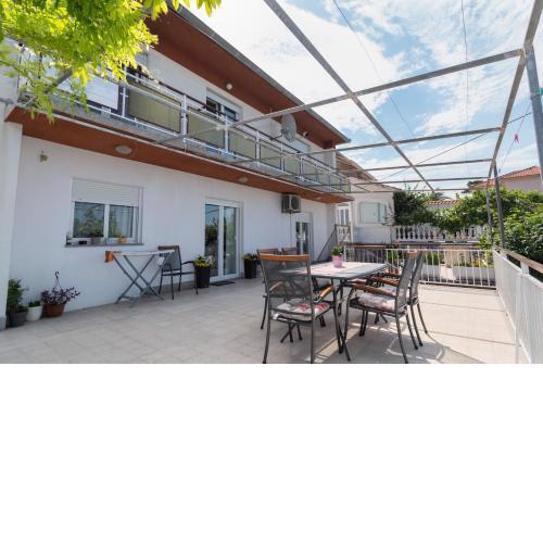 Apartment Rab 17684a