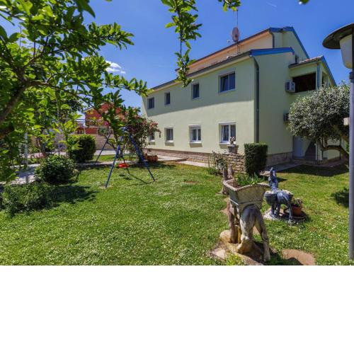 Apartment Rajić-4 by Interhome