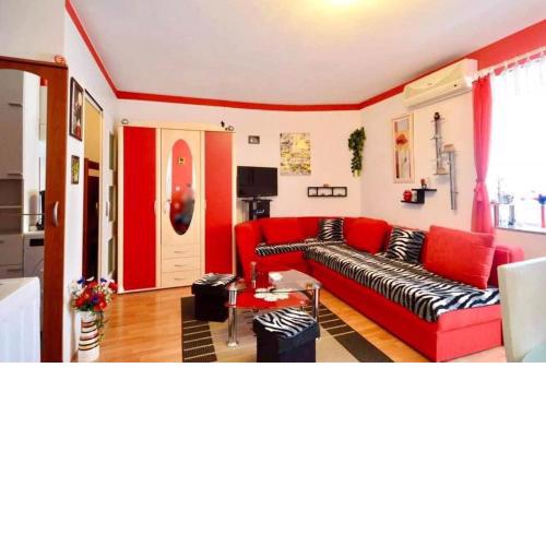 Apartment Red Sun