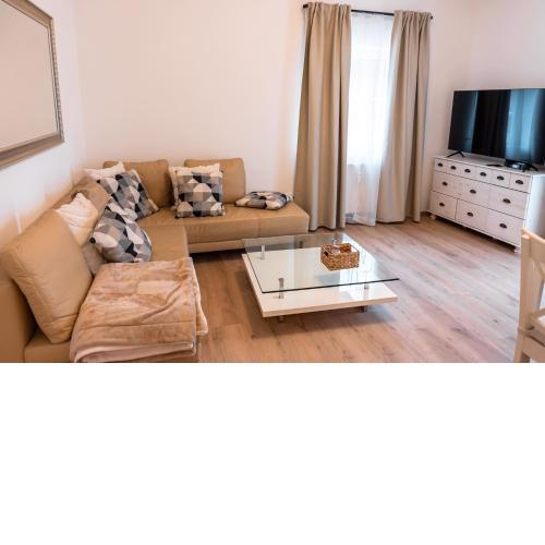 Apartment ReRo