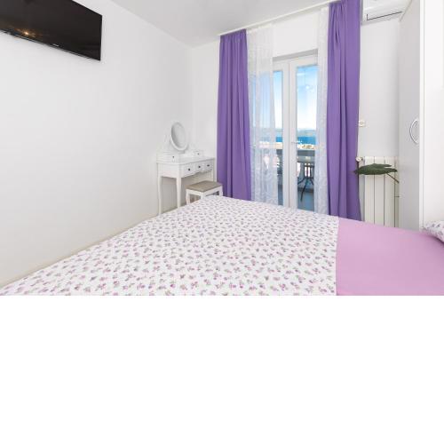 Apartment & rooms Ivica