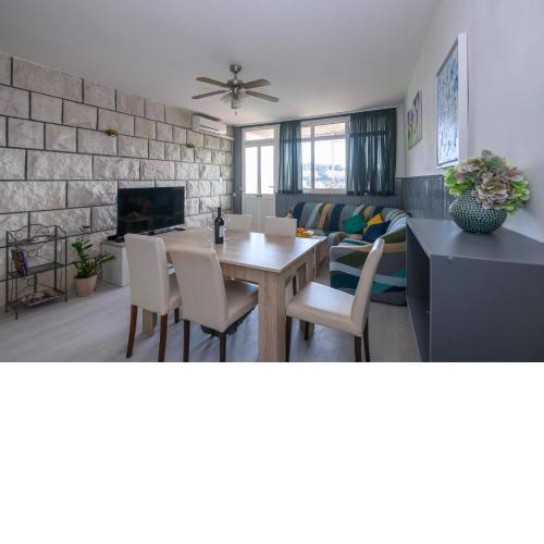 Apartment Rosehip