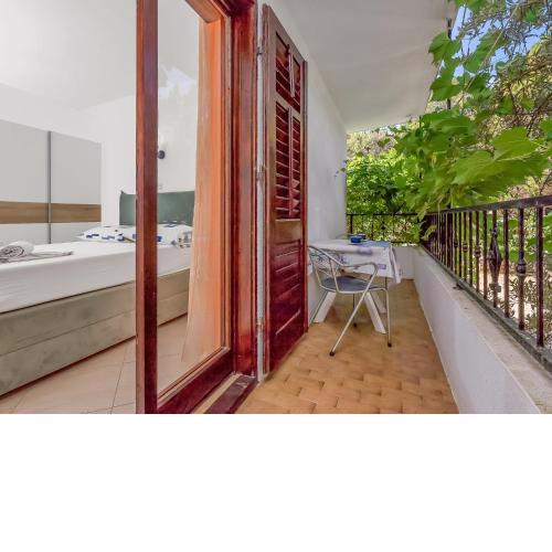 Apartment Rubin-12 by Interhome