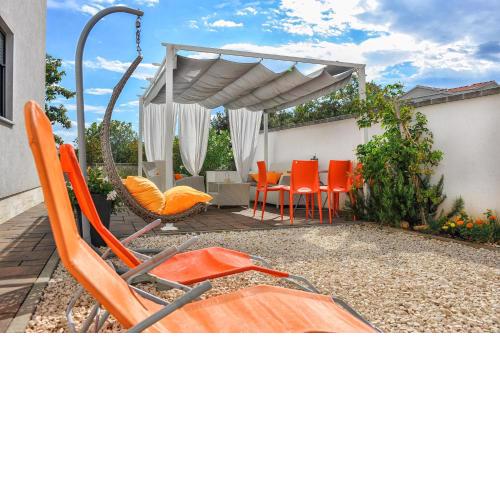 APARTMENT SECRET GARDEN 2