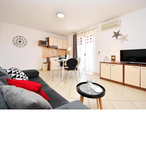 Apartment Silvija-3 by Interhome