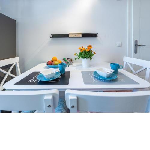 Apartment Simovi - Two Bedroom Apartment with City View