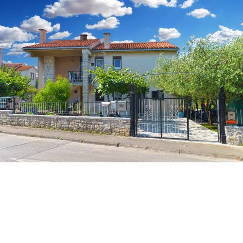 Apartment Snezana 2265