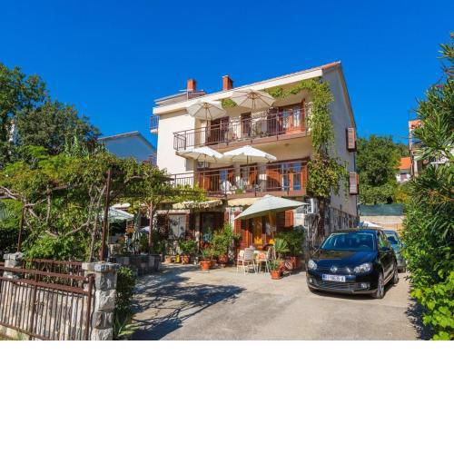 Apartment Snjezana