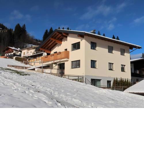 Apartment Sonnseit Living by Interhome