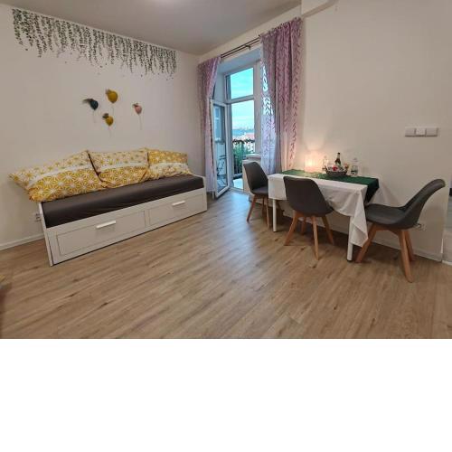 Apartment STAR Brno with terrace 3c