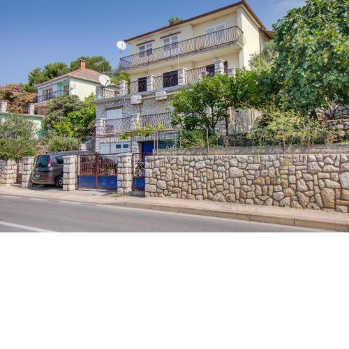 Apartment Stela