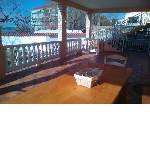 Apartment SUNNY - 10 m from sea