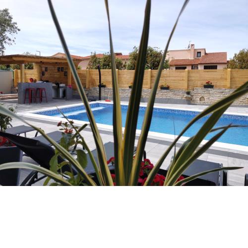 Apartment Sunset Sea,Garden,Poll view 2 plus 2 80m2 tiki bar