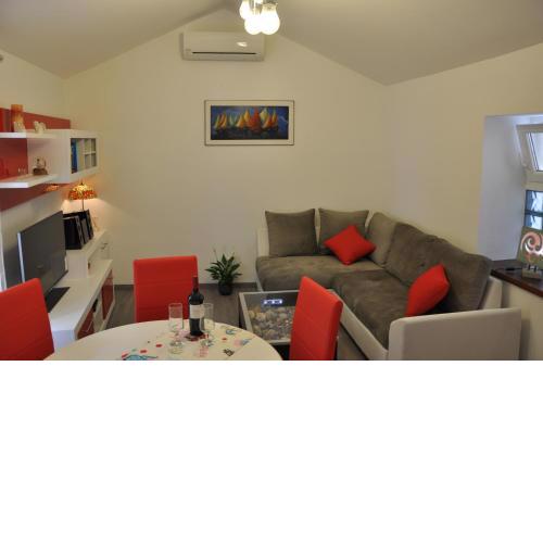 Apartment Sweet Home