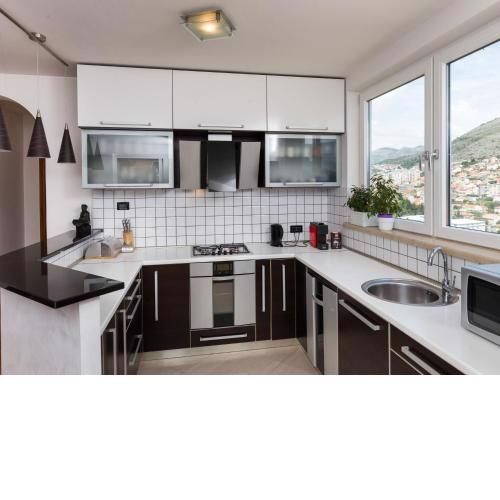 Apartment The Big Chill - Three Bedroom Apartment with Terrace, Balcony and Jacuzzi