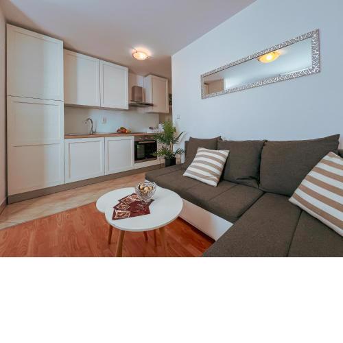 Apartment Tia in the Center of Split