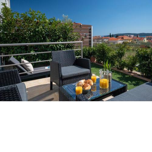 Apartment Tikvarin, Kaštel Kambelovac