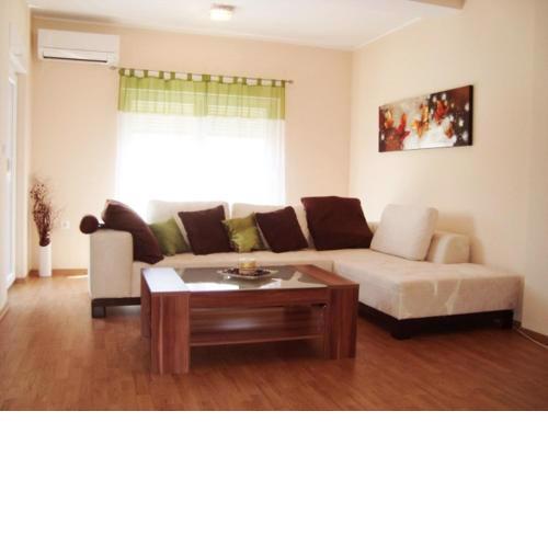 Apartment Tomas near the beach