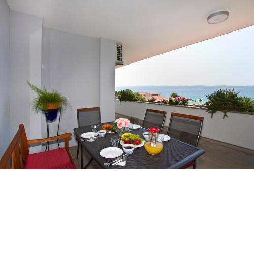 Apartment Topic near the beach