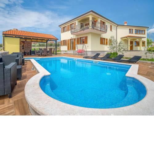 Apartment Ulika-4 by Interhome