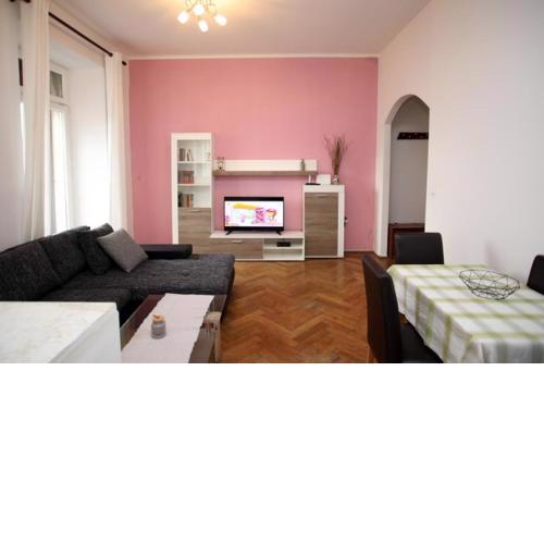 Apartment Una