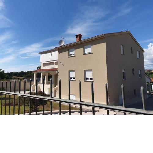 Apartment Valbandon 7296b
