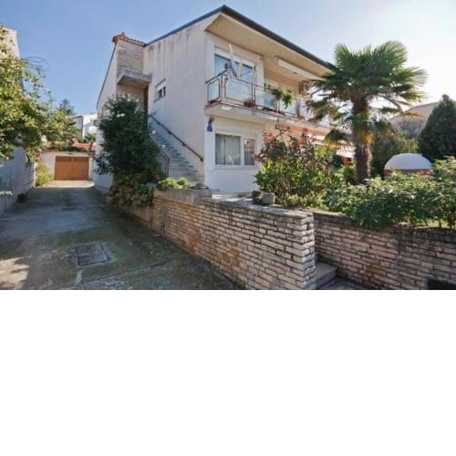 Apartment Vesna 812