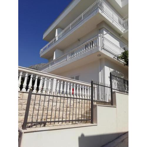 Apartment Villa Bajna