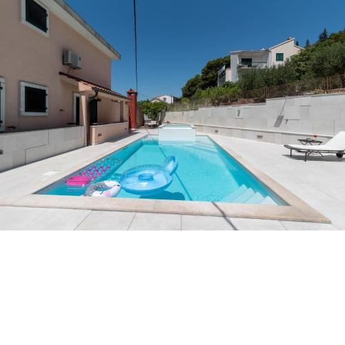Apartment Villa Lavandula - Swimming pool view