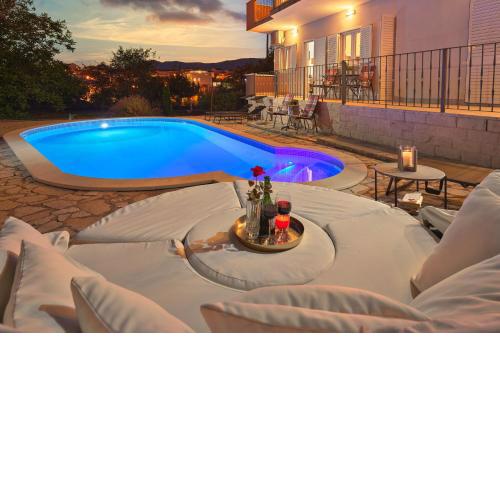 Apartment Villa Lovli