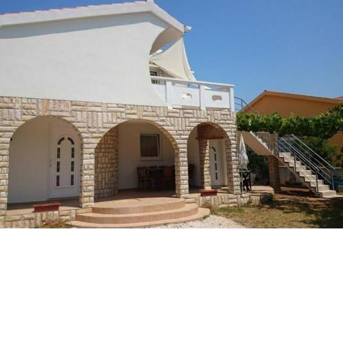 Apartment Vir