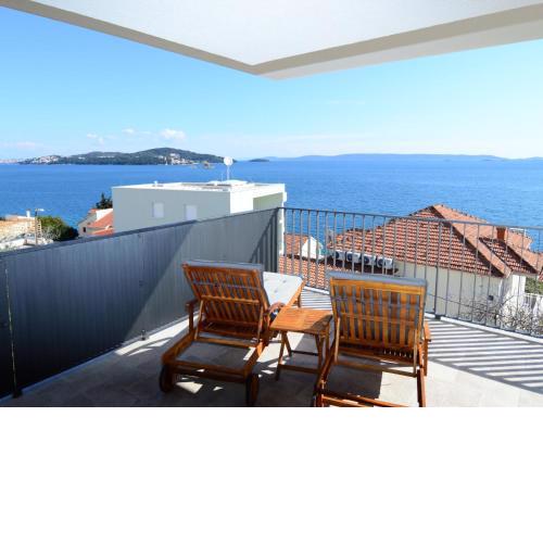 Apartment Viva-by the sea-panorama penthouse by Interhome