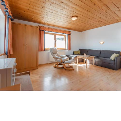 Apartment Voithofer-7 by Interhome
