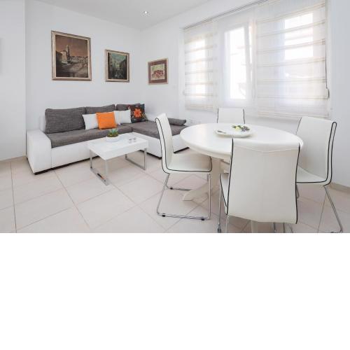 Apartment Vuko