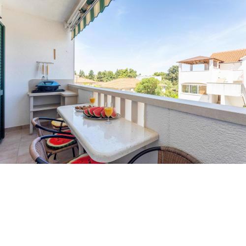 Apartment Zara Supetar